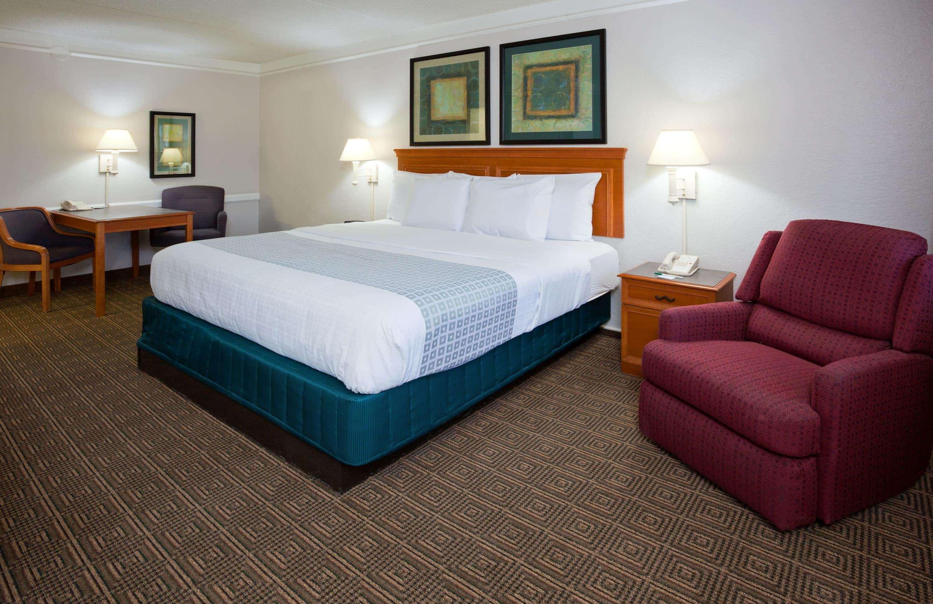 La Quinta Inn By Wyndham Albuquerque Airport Exterior photo
